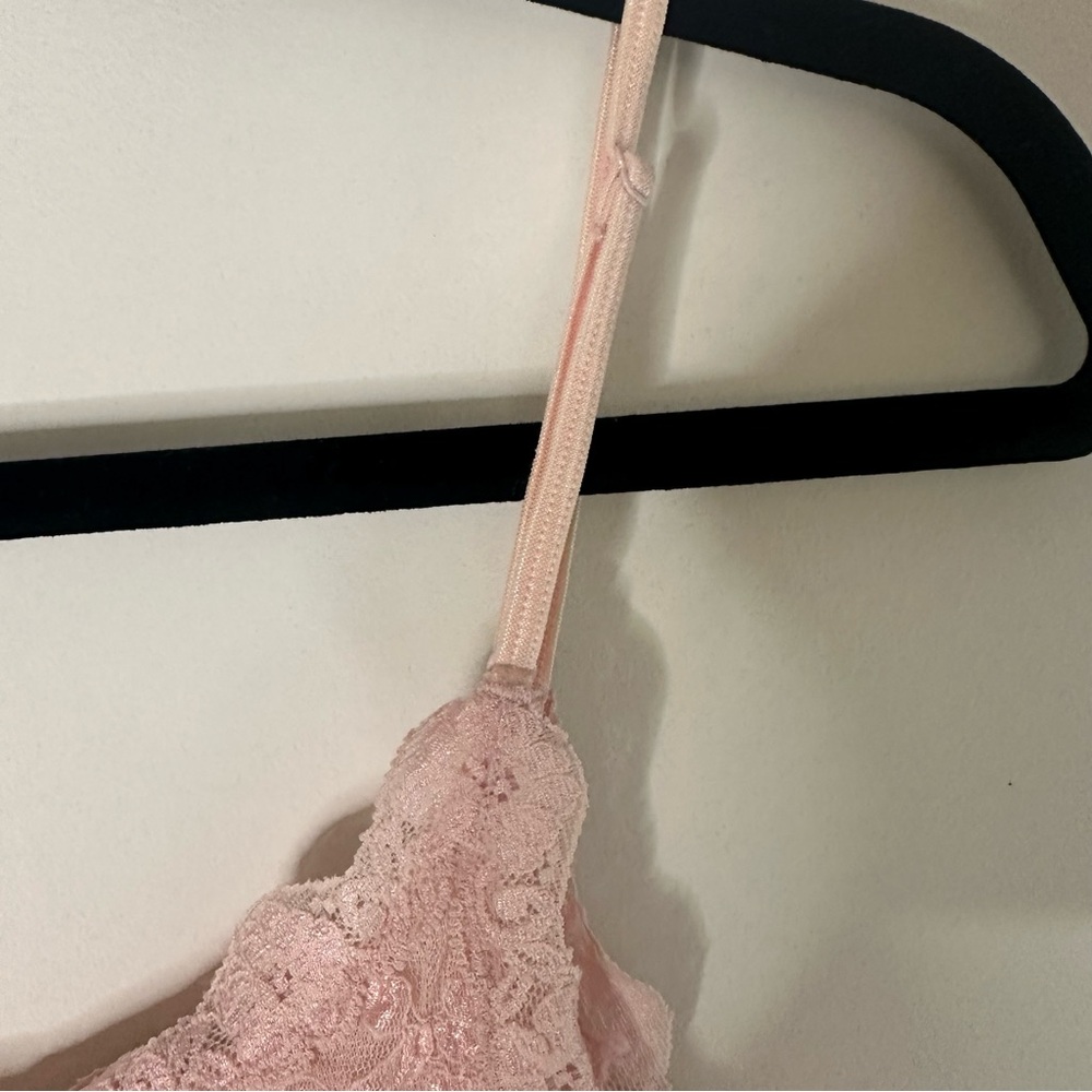 Intimately Free People light pink lace tank top size medium - Picture 6 of 6